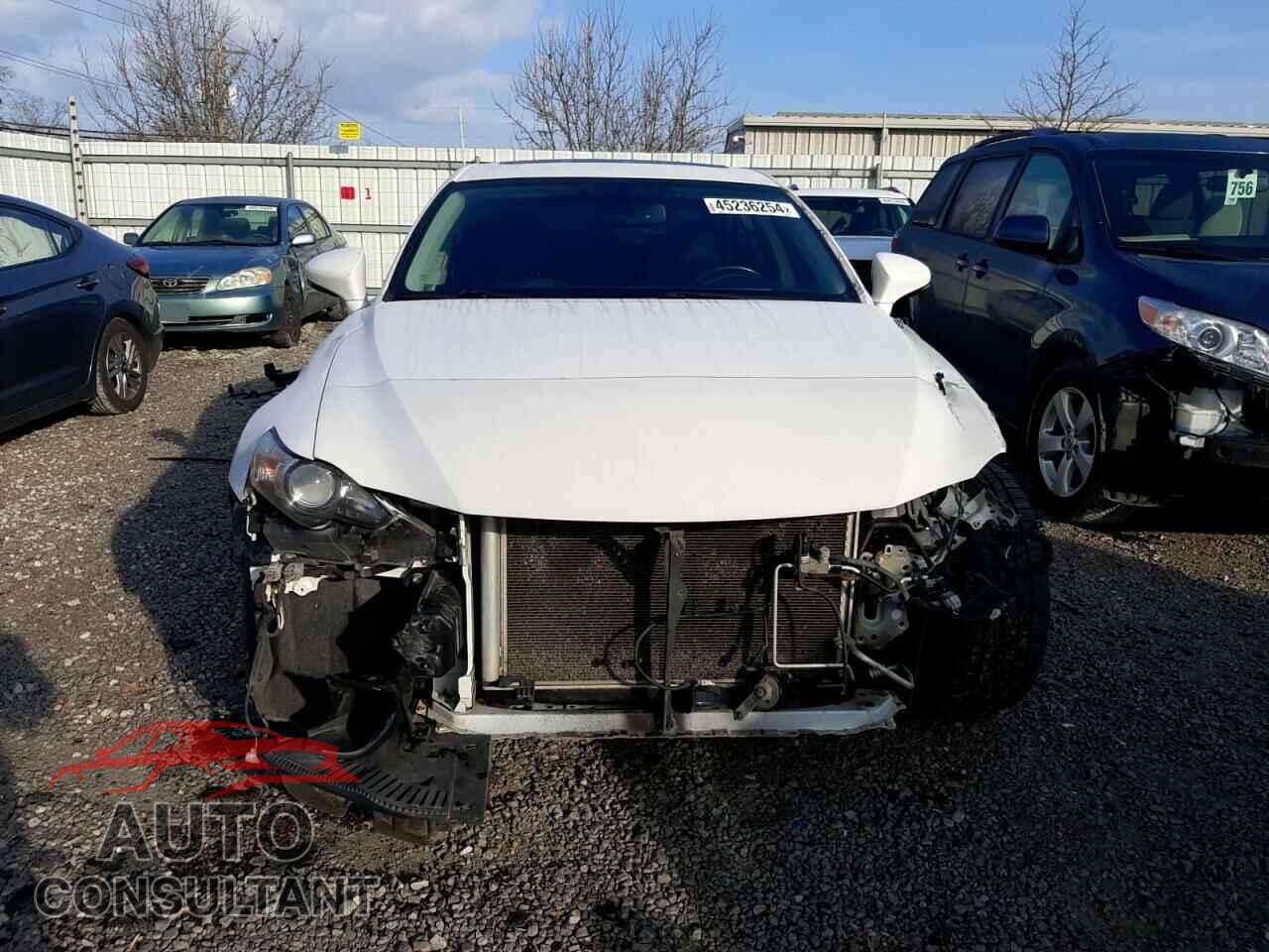 LEXUS IS 2015 - JTHCF1D23F5016409