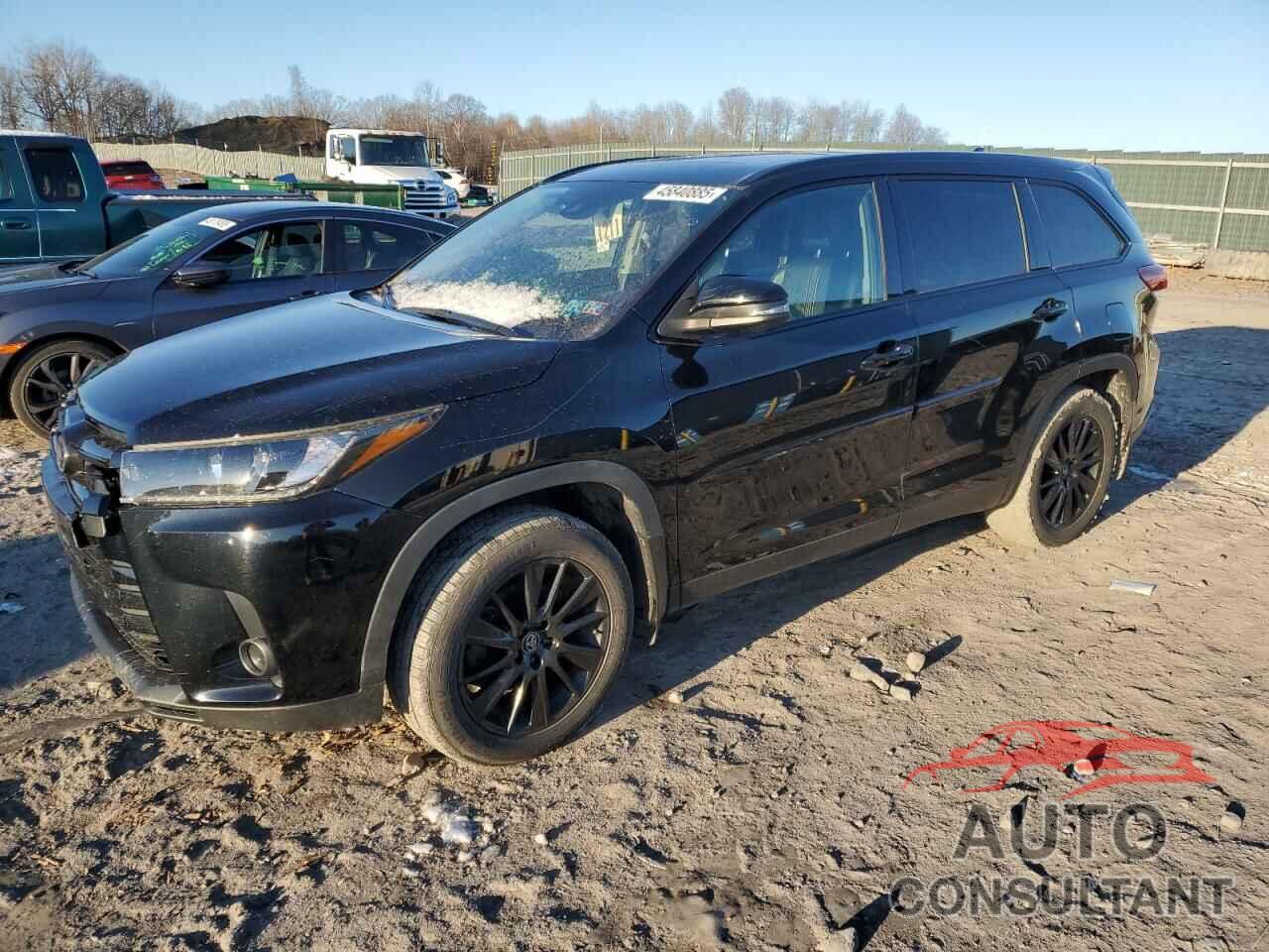 TOYOTA HIGHLANDER 2019 - 5TDJZRFH4KS983826