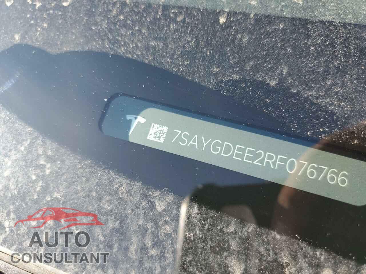 TESLA MODEL Y 2024 - 7SAYGDEE2RF076766