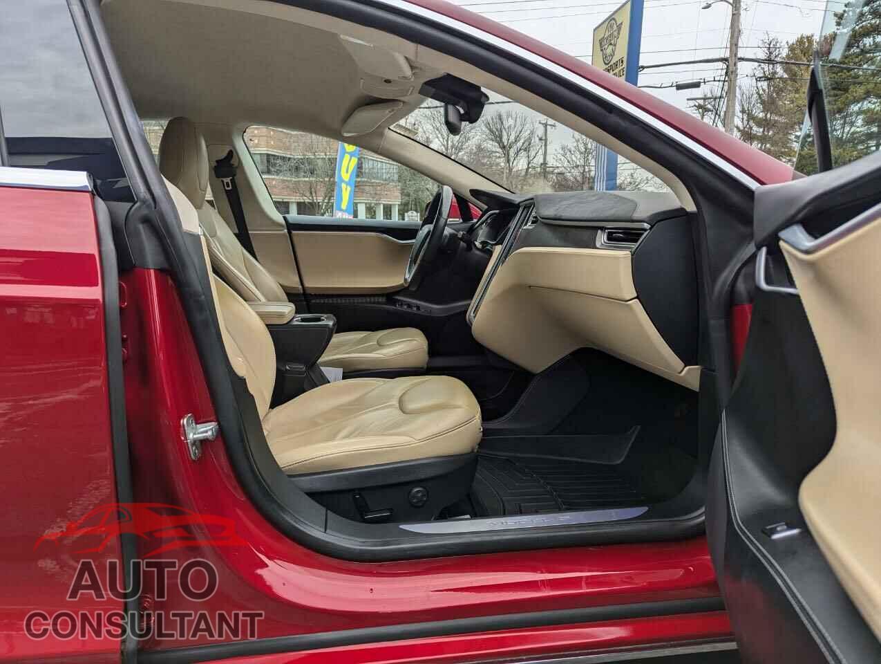 TESLA MODEL S 2015 - 5YJSA1E29FF109668