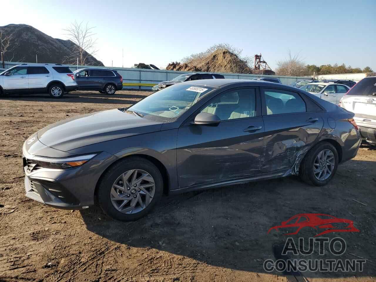 HYUNDAI ELANTRA 2024 - KMHLM4DG8RU733219