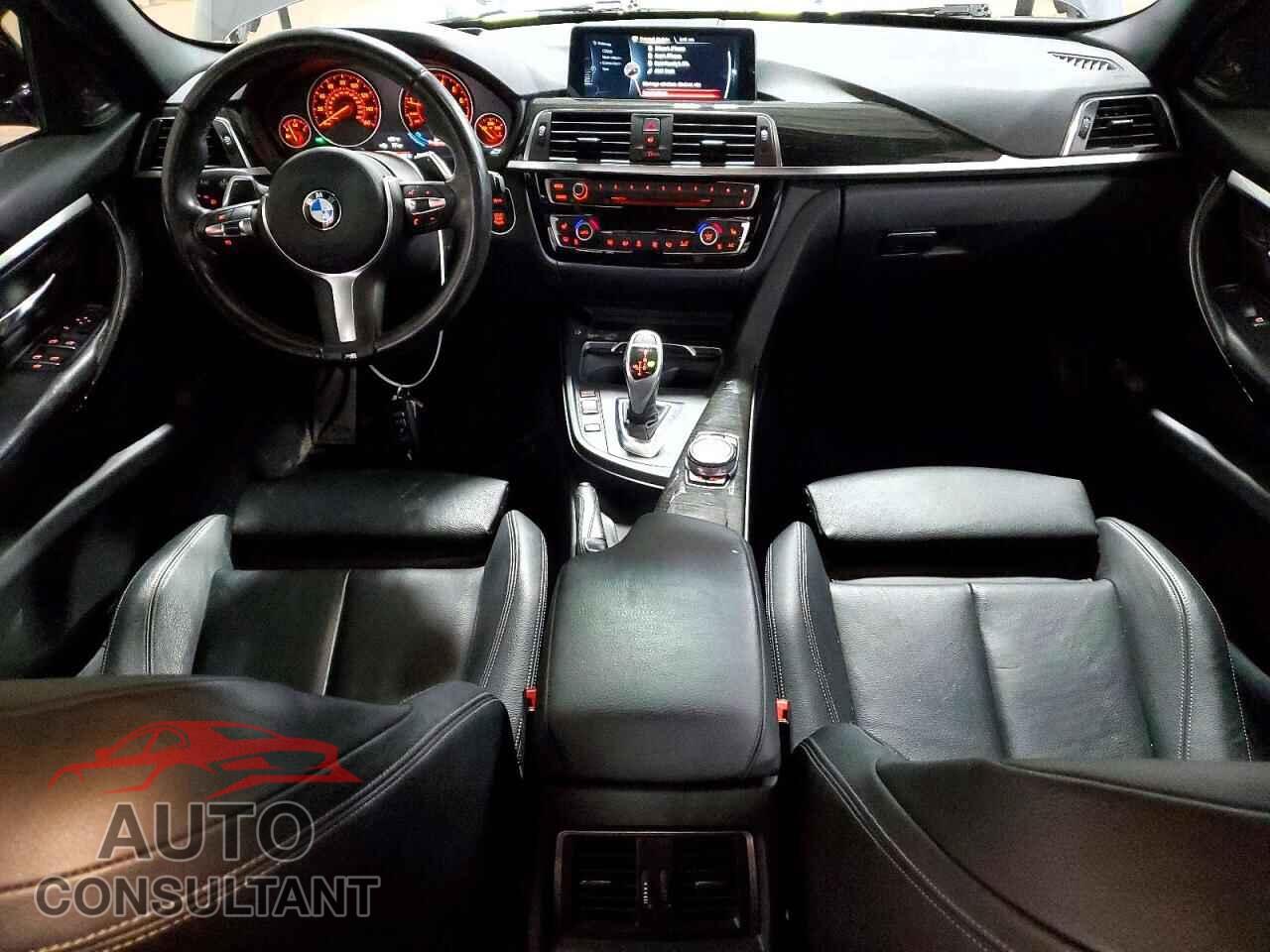 BMW 3 SERIES 2016 - WBA8B7G5XGNT95676