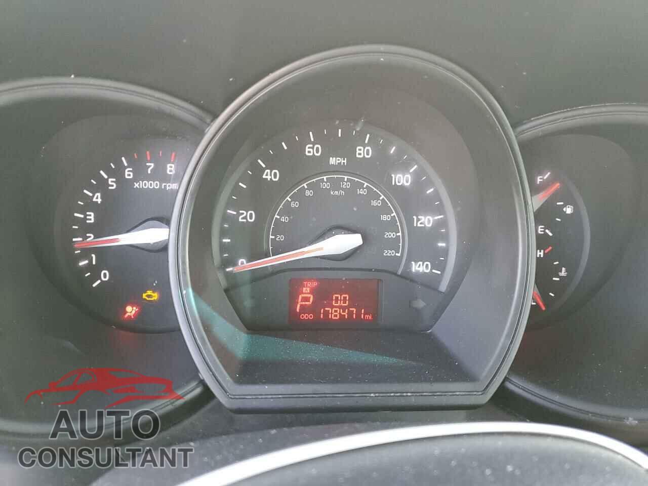 KIA RIO 2014 - KNADM4A35E6399074