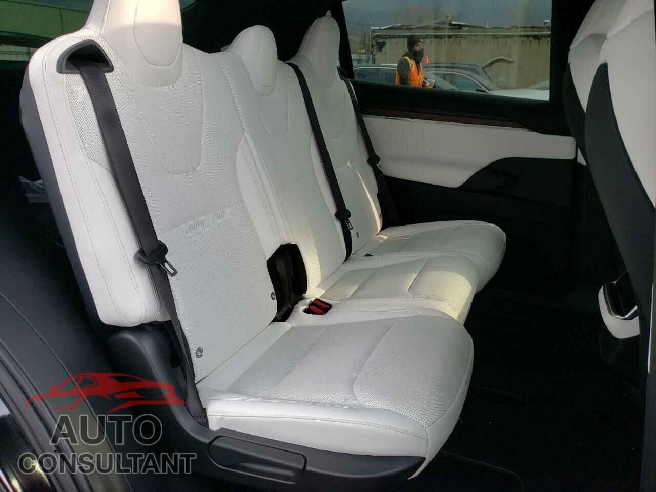 TESLA MODEL X 2023 - 7SAXCAE58PF410060