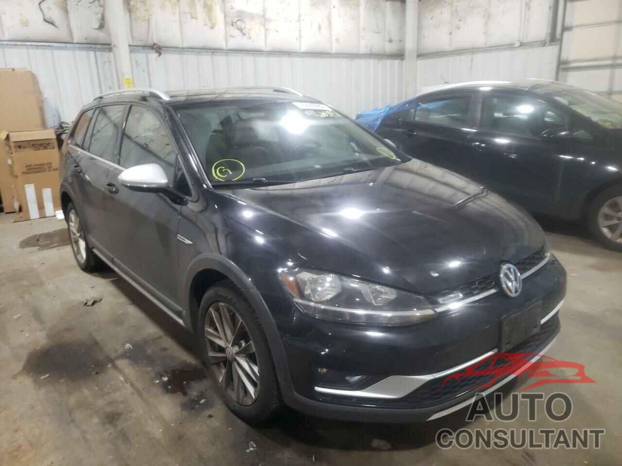 VOLKSWAGEN GOLF 2018 - 3VWH17AU3JM750370