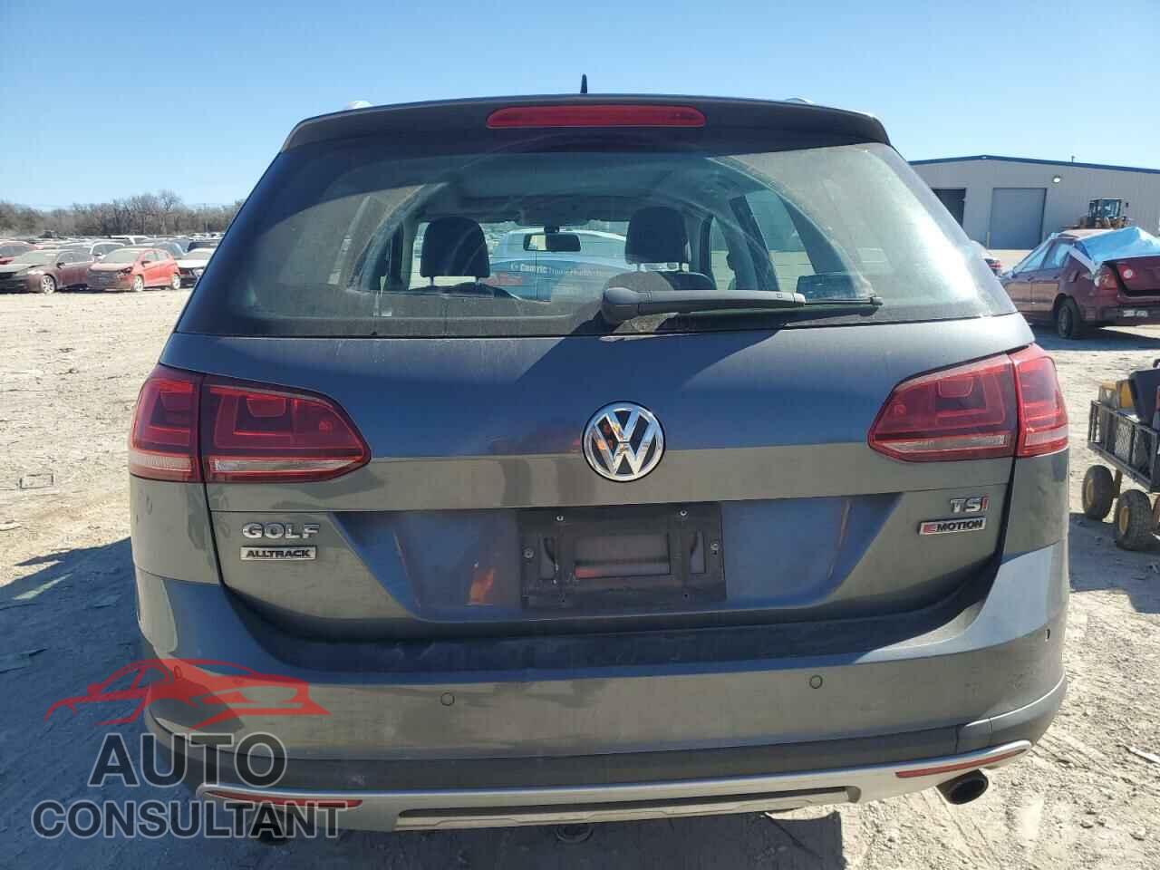 VOLKSWAGEN GOLF 2017 - 3VWH17AUXHM522733