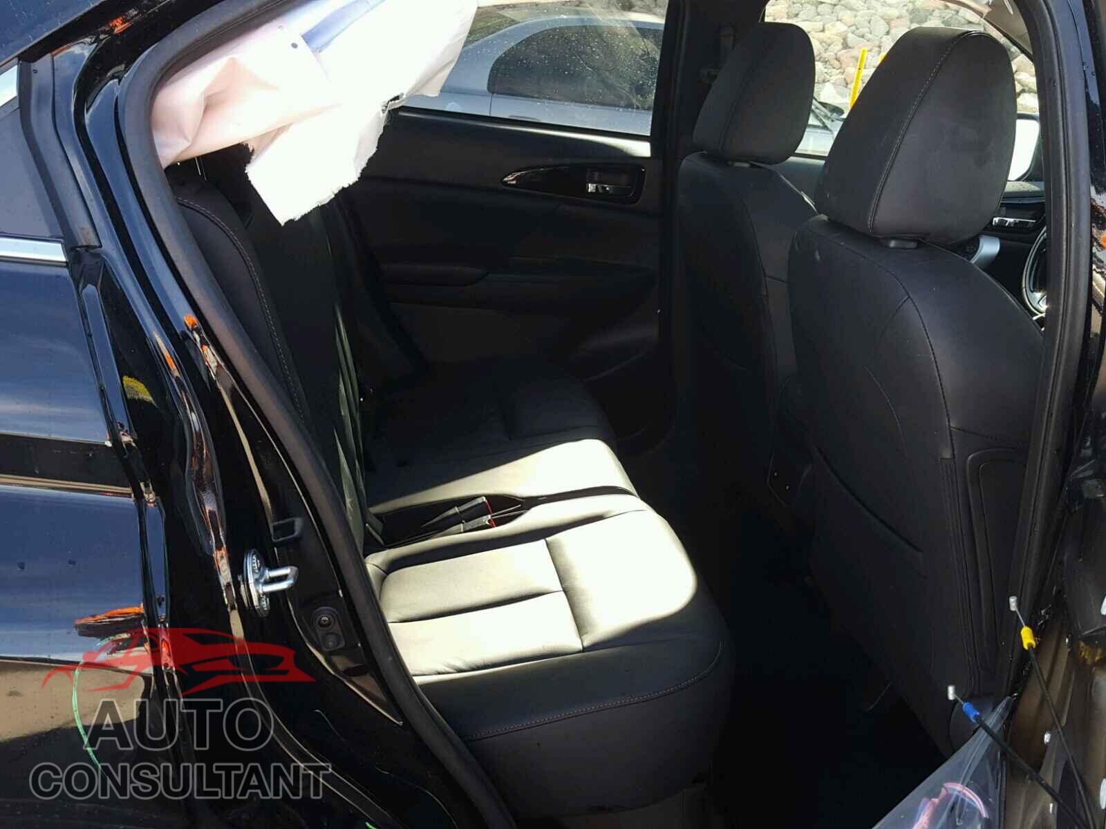 MITSUBISHI ECLIPSE CROSS SE 2018 - JA4AT5AA2JZ061776