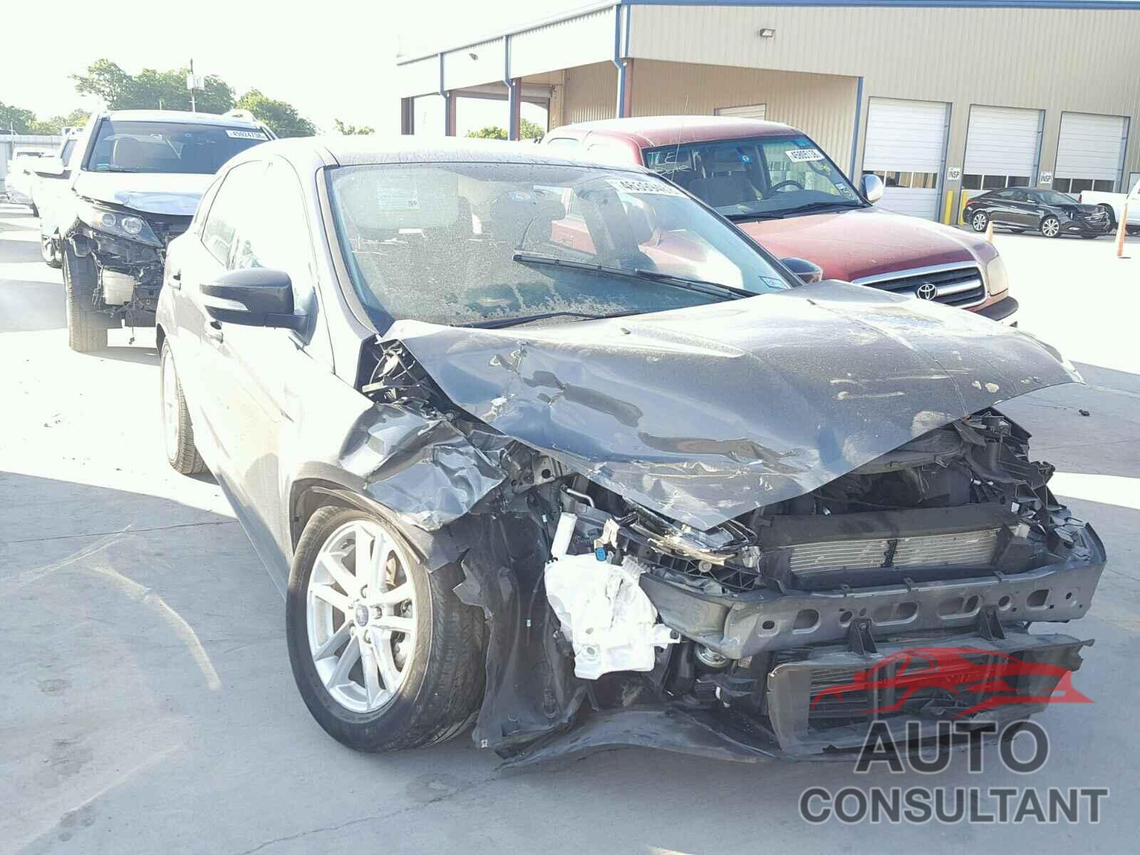 FORD FOCUS 2016 - 1FADP3K26GL378836