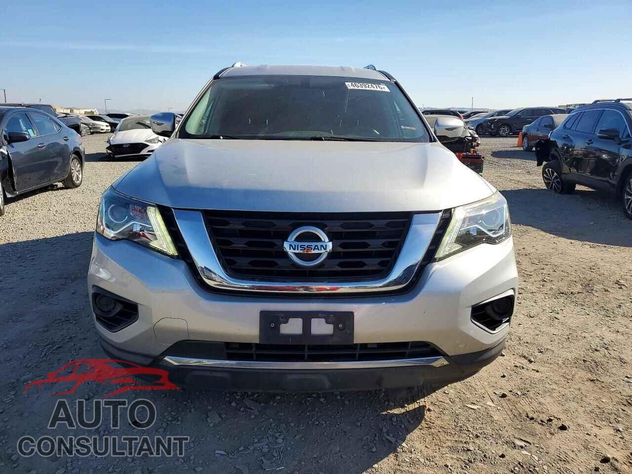 NISSAN PATHFINDER 2017 - 5N1DR2MN4HC657060