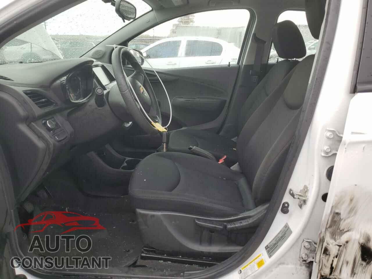 CHEVROLET SPARK 2018 - KL8CA6SA9JC449916