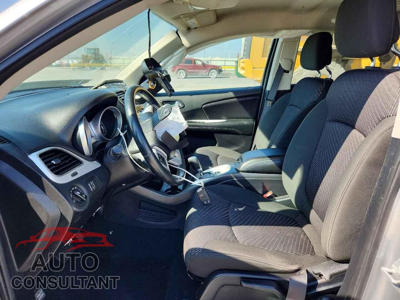 DODGE JOURNEY 2019 - 3C4PDCBBXKT856883