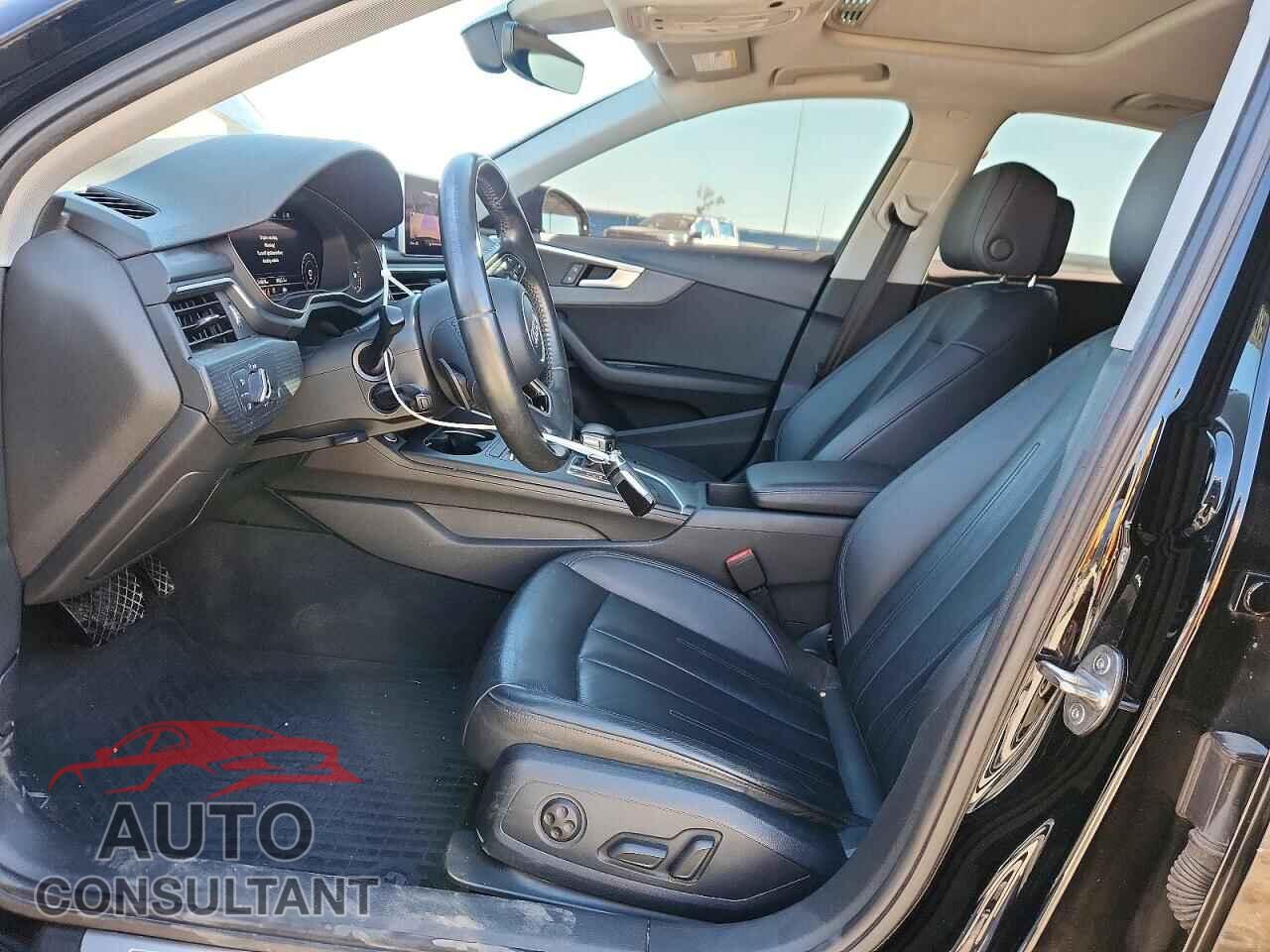 AUDI A4 2017 - WAUDNAF49HN052046