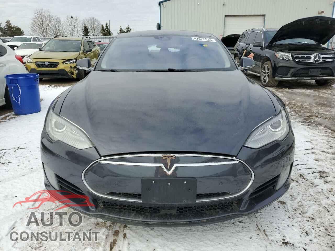 TESLA MODEL S 2015 - 5YJSA1E14FF112906