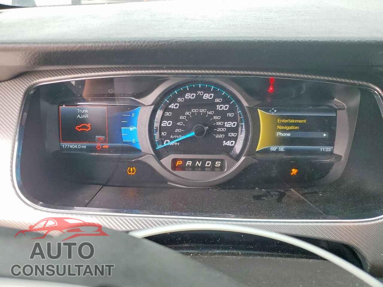 FORD TAURUS 2015 - 1FAHP2KT8FG151336