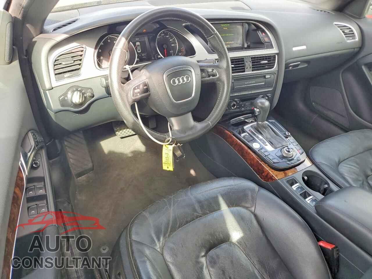 AUDI A5 2012 - WAULFAFH7CN000516