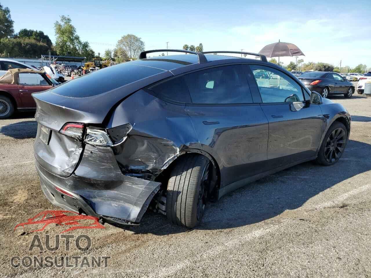 TESLA MODEL Y 2023 - 7SAYGDEE4PF935367
