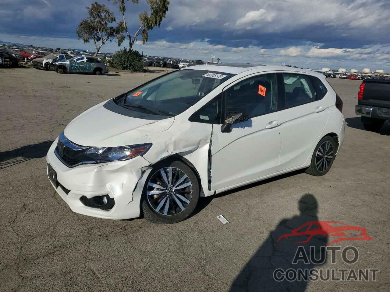 HONDA FIT 2018 - 3HGGK5G8XJM711979