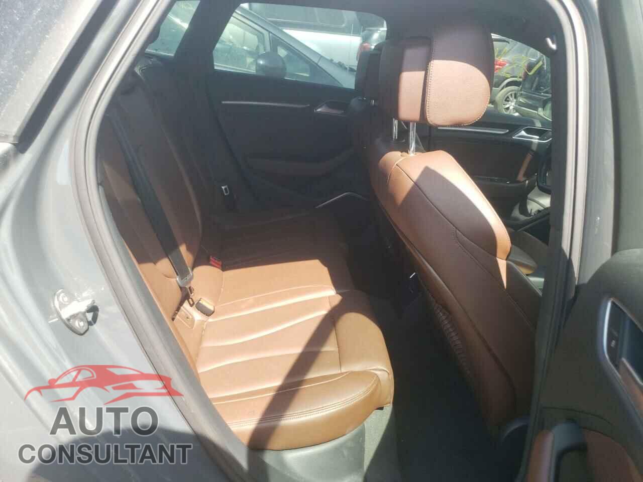 AUDI A3 2017 - WAUTPBFF7HA131638