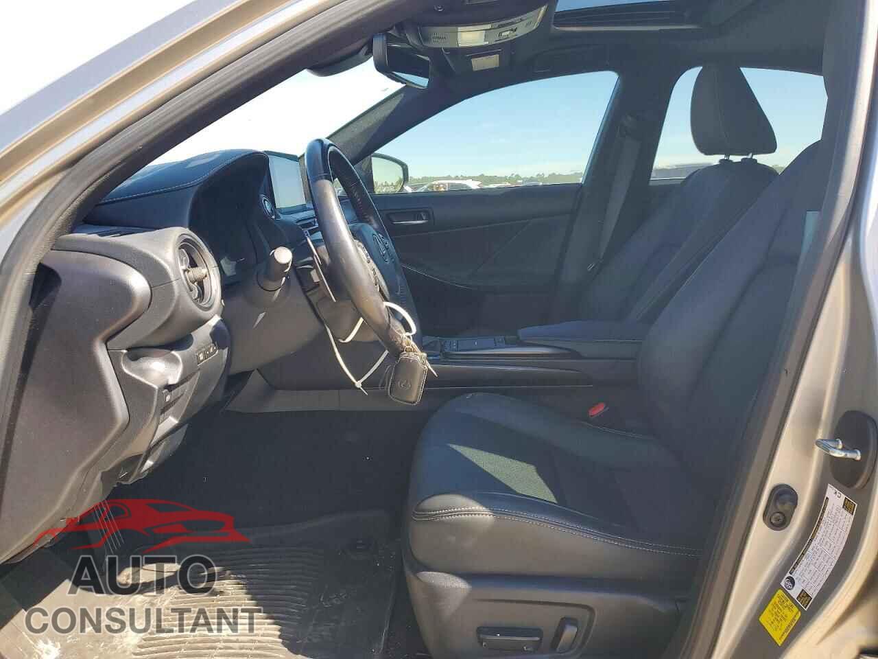LEXUS IS 2023 - JTHCA1D20P5124292