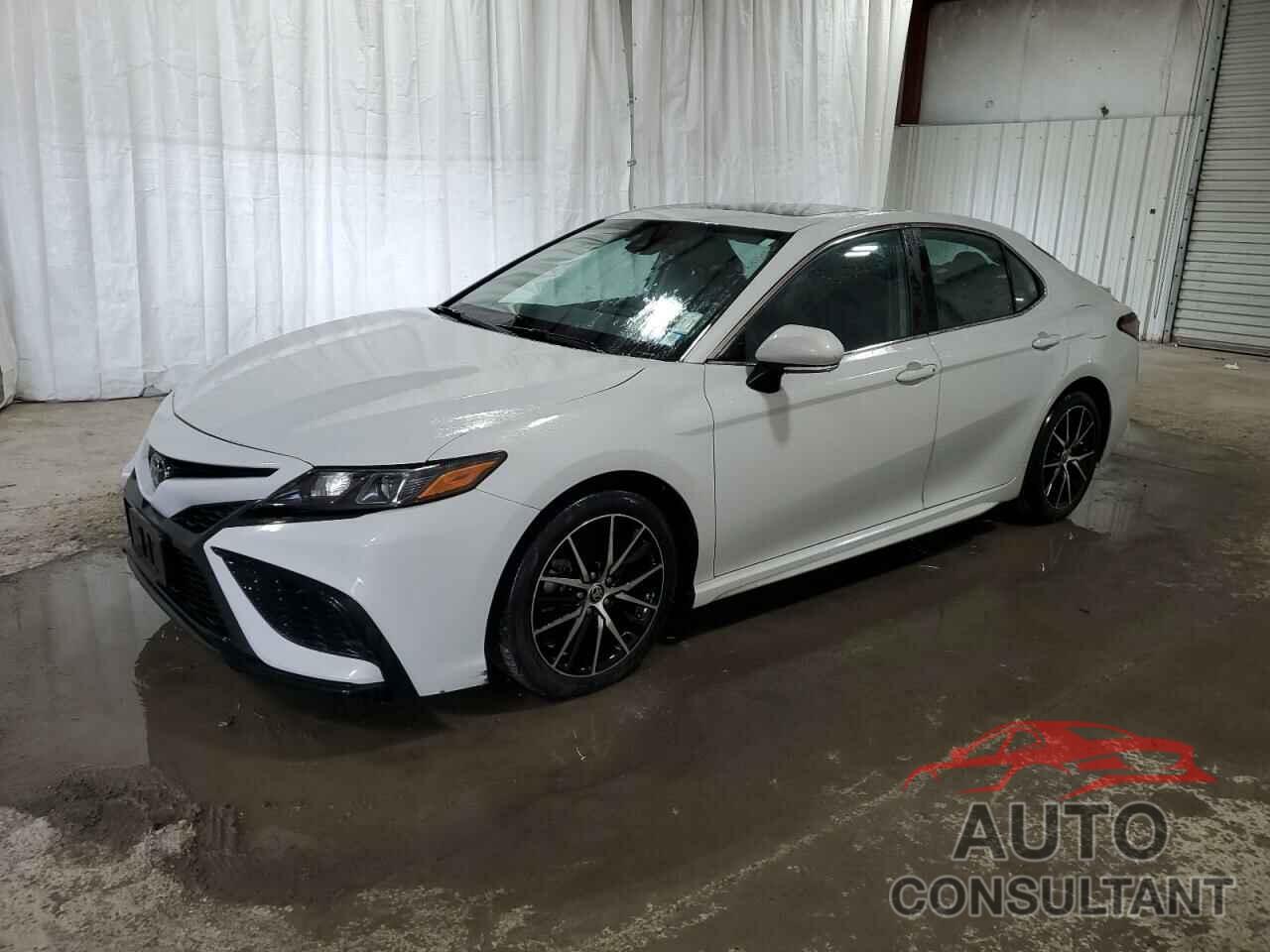 TOYOTA CAMRY 2022 - 4T1G11BK5NU059704
