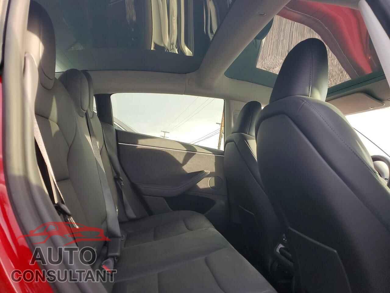 TESLA MODEL 3 2024 - 5YJ3E1EB6RF822198