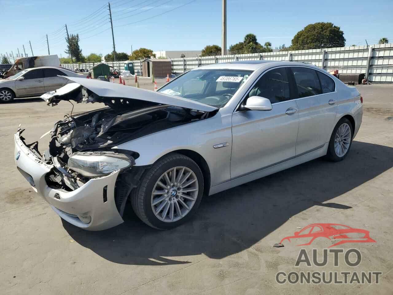 BMW 5 SERIES 2011 - WBAFR7C54BC800010
