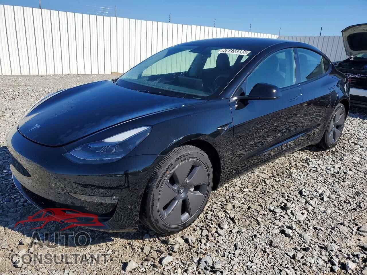 TESLA MODEL 3 2023 - 5YJ3E1EB8PF690686