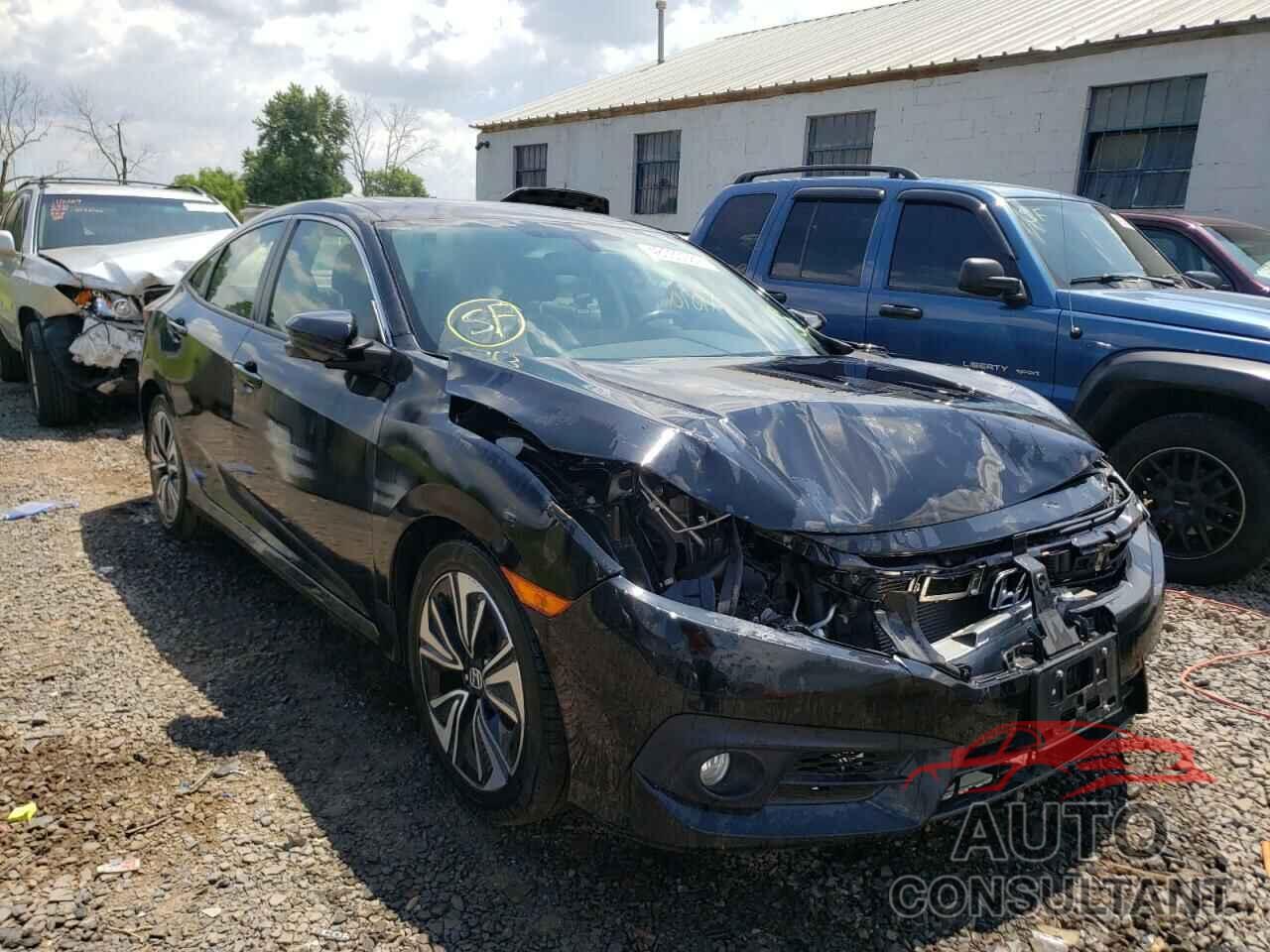 HONDA CIVIC 2018 - JHMFC1F71JX032023