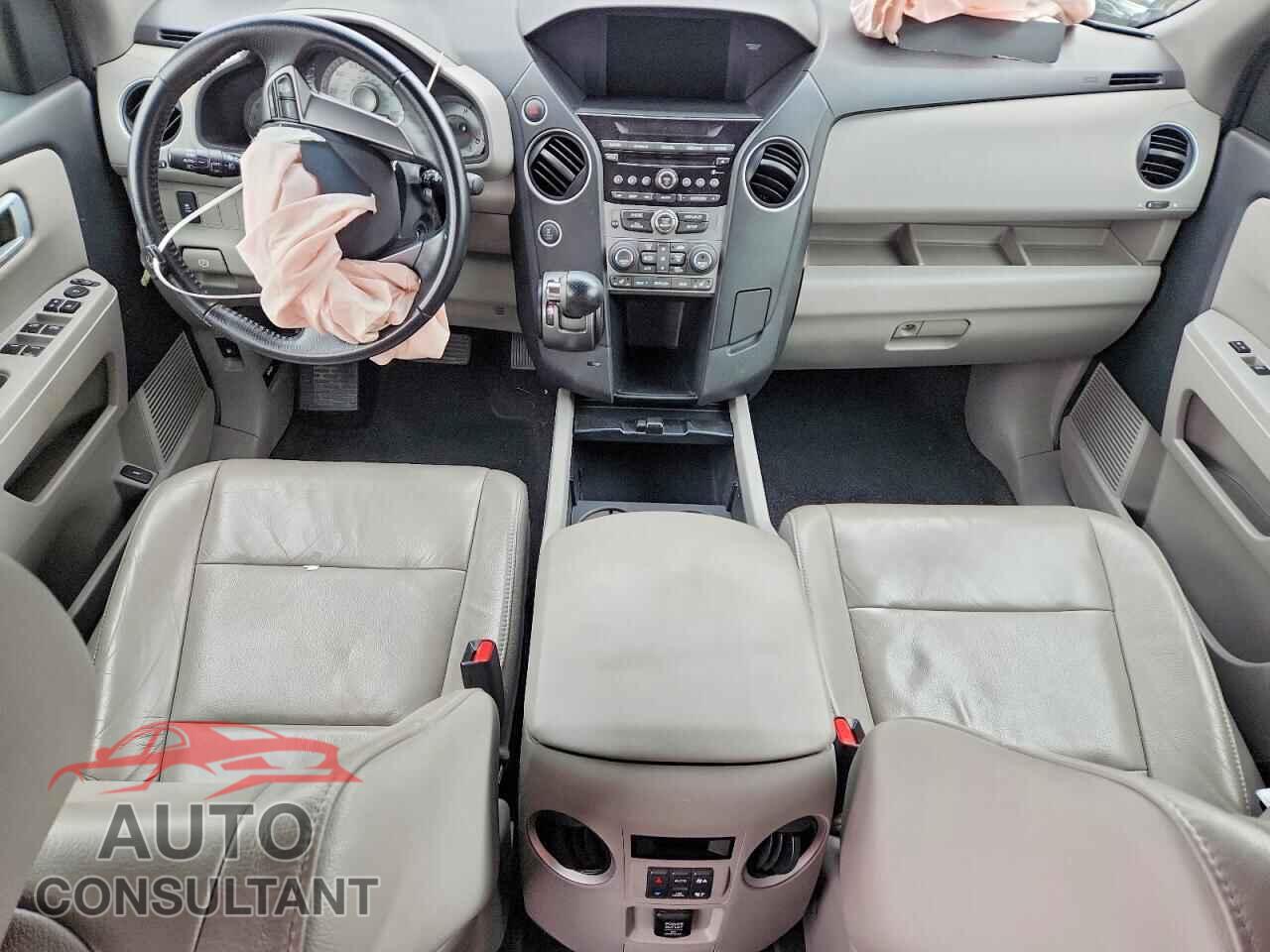 HONDA PILOT 2012 - 5FNYF4H55CB021361