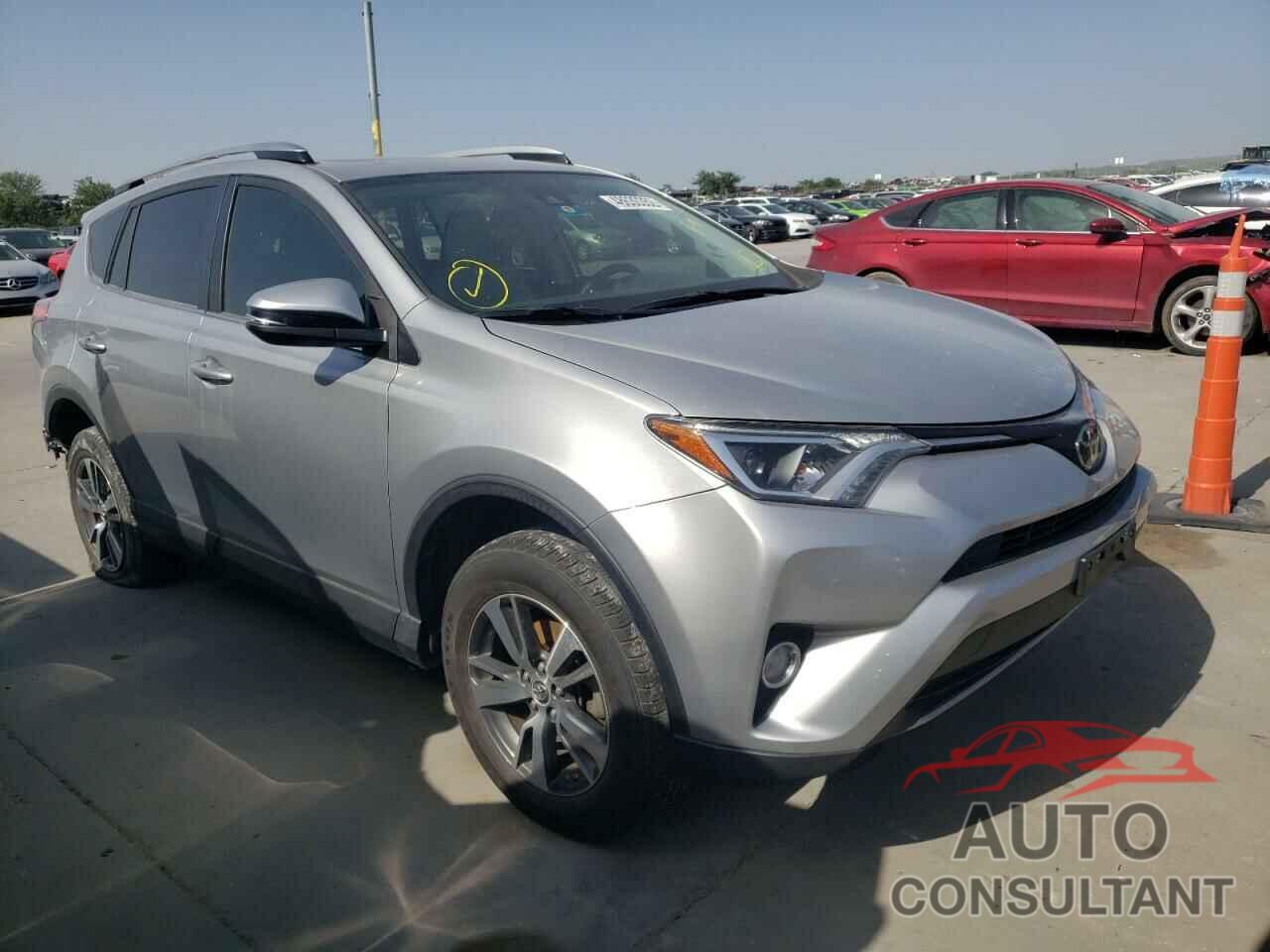 TOYOTA RAV4 2018 - JTMWFREV4JJ158502