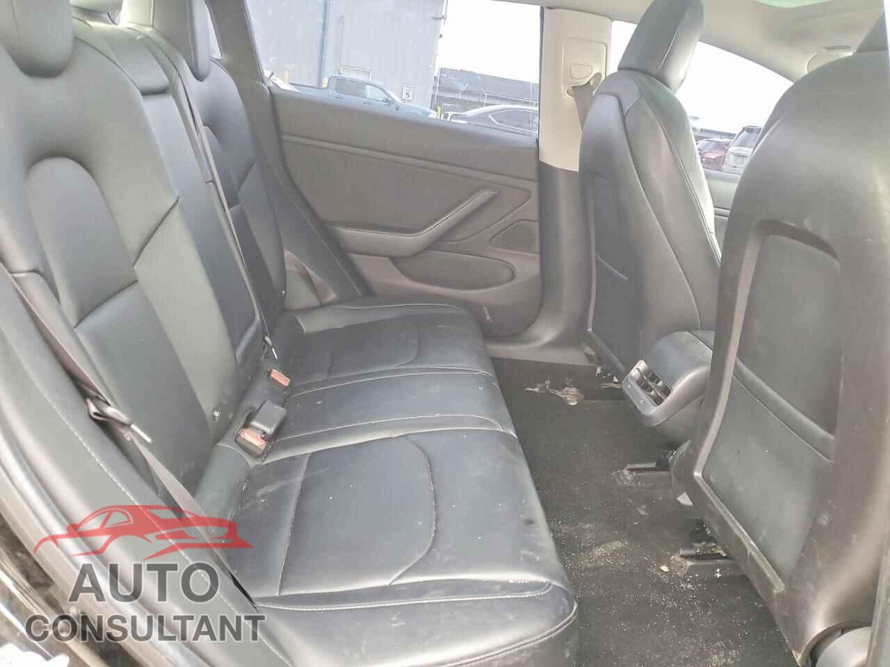TESLA MODEL 3 2018 - 5YJ3E1EA7JF006757