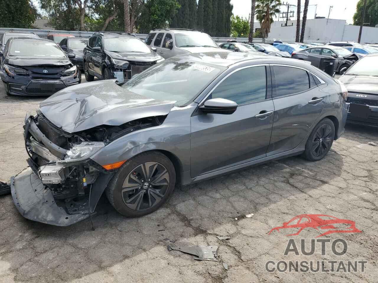 HONDA CIVIC 2018 - SHHFK7H51JU408733