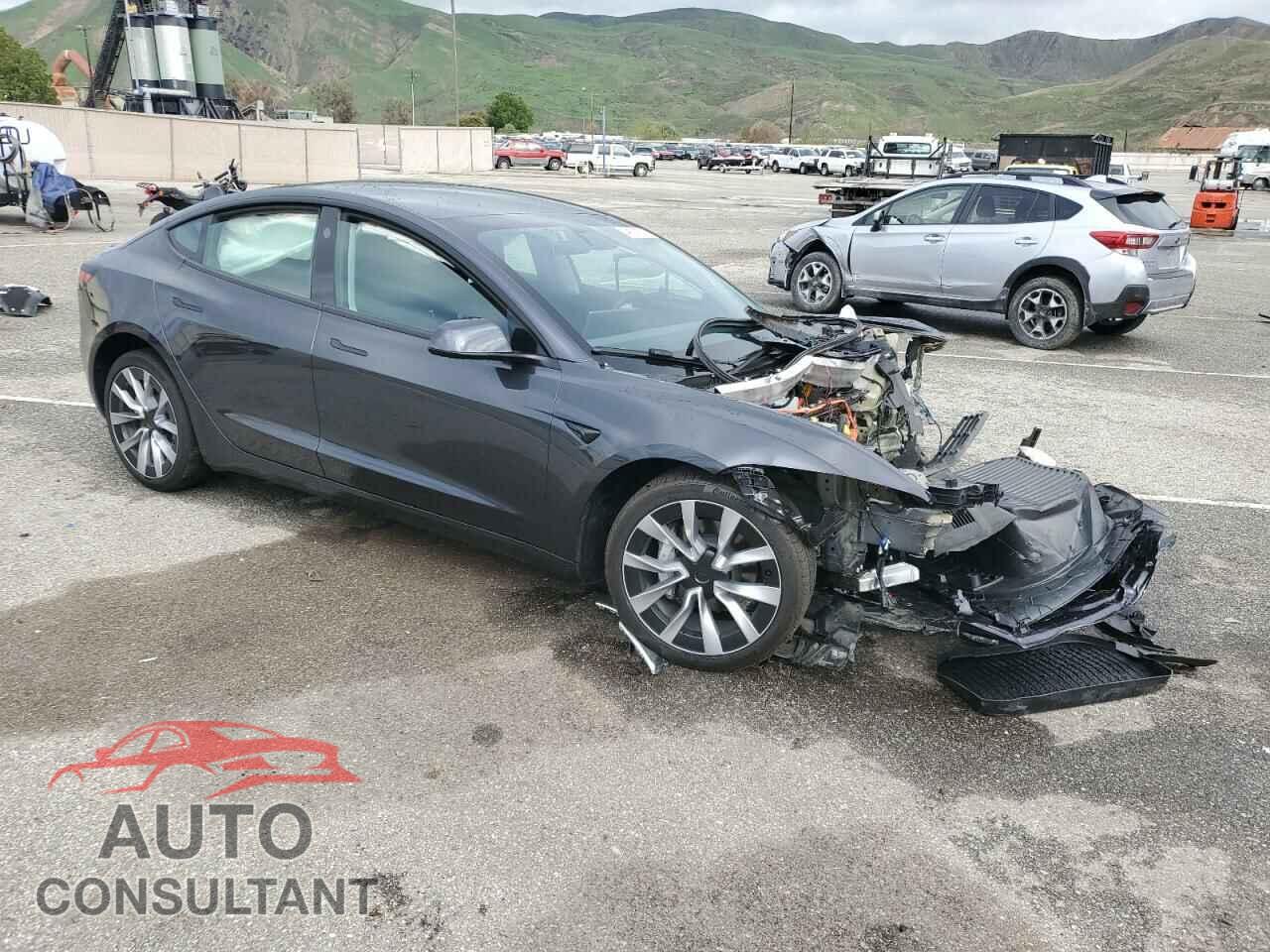 TESLA MODEL 3 2024 - 5YJ3E1EA1RF727460