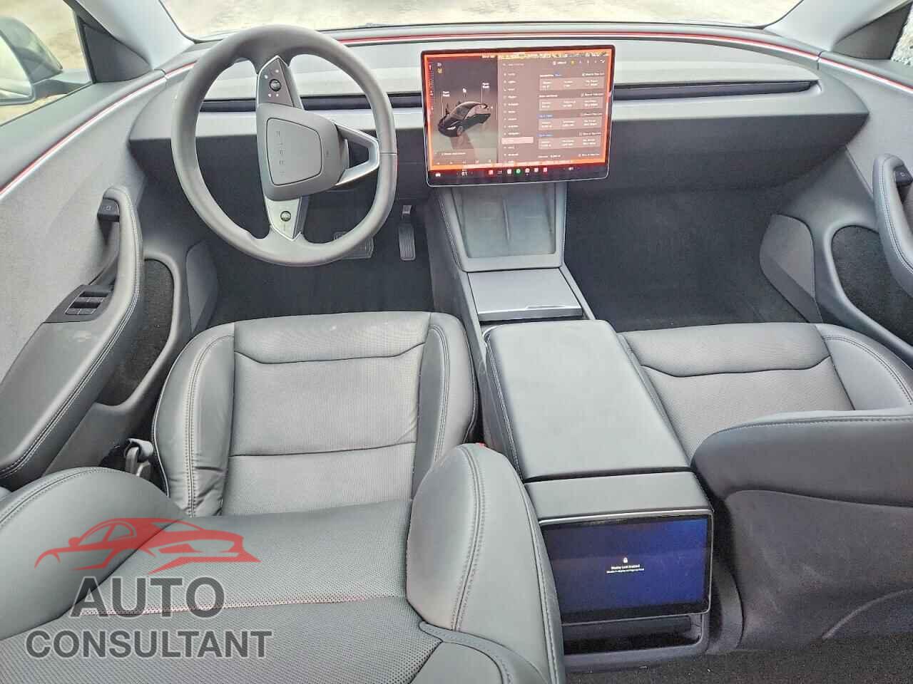 TESLA MODEL 3 2024 - 5YJ3E1EA2RF721179
