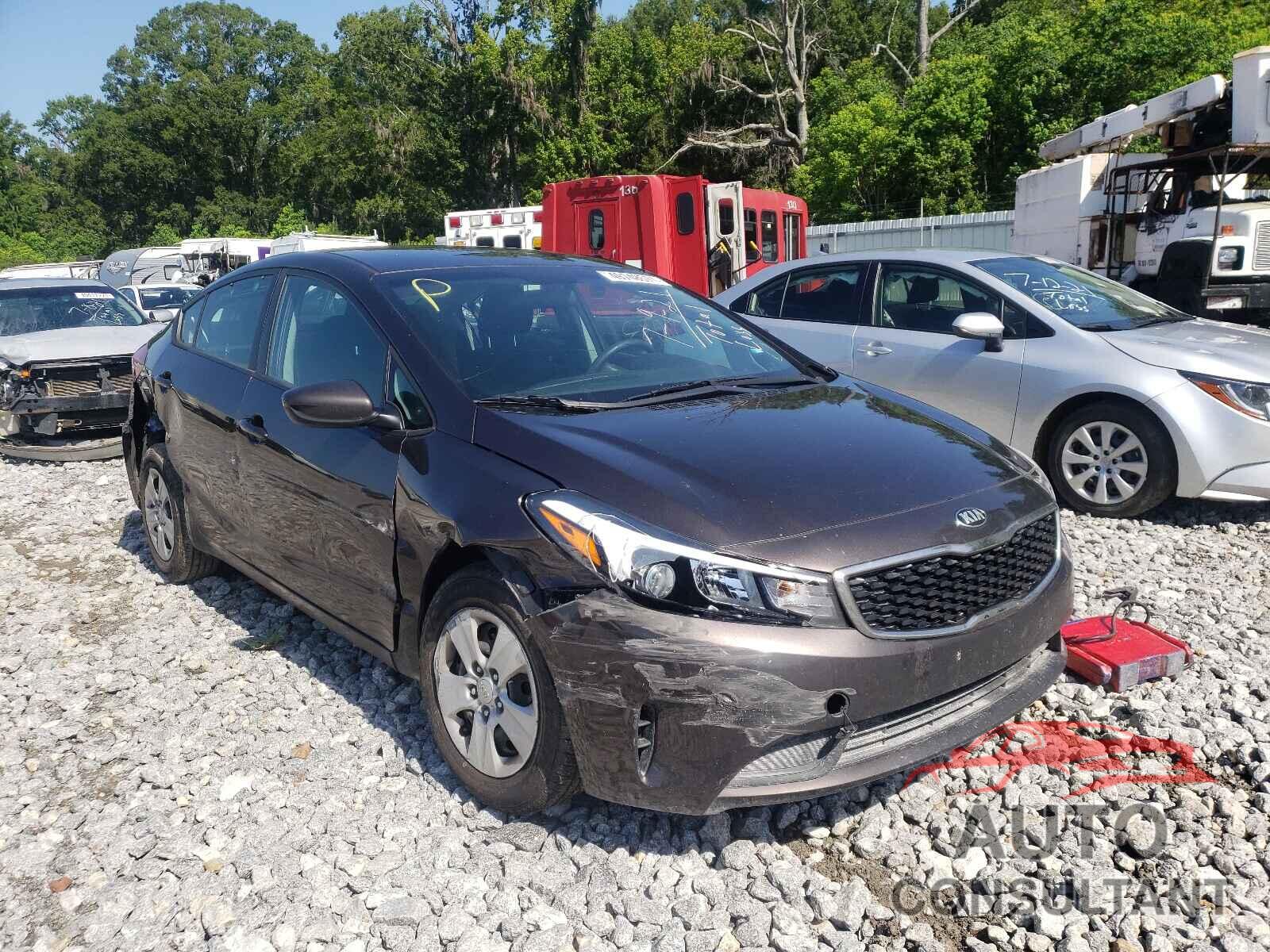 KIA FORTE 2018 - 3KPFK4A79JE204425