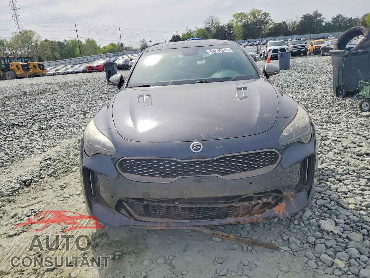 KIA STINGER 2018 - KNAE45LC0J6018538