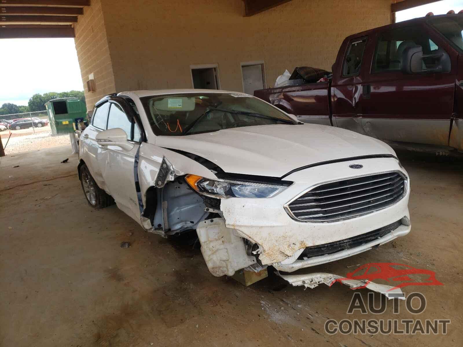 FORD FUSION 2019 - 3FA6P0MU9KR137272