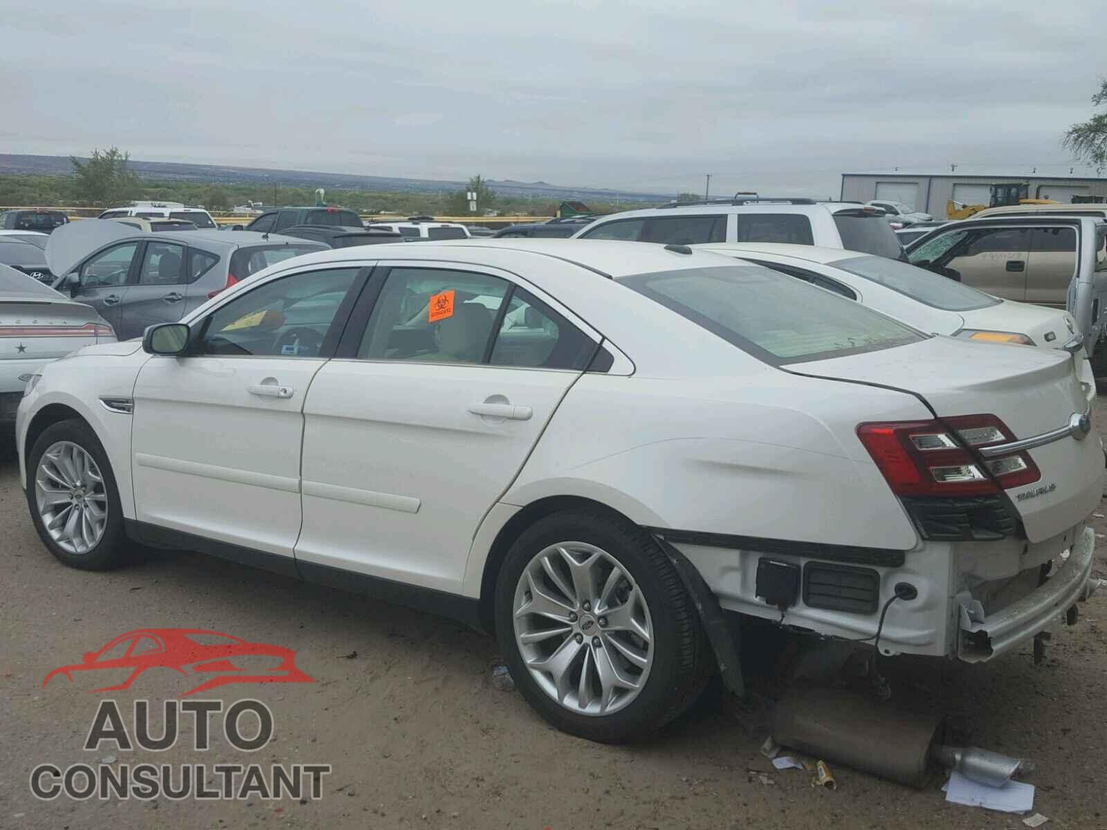 FORD TAURUS 2017 - 1FAHP2F80HG137715