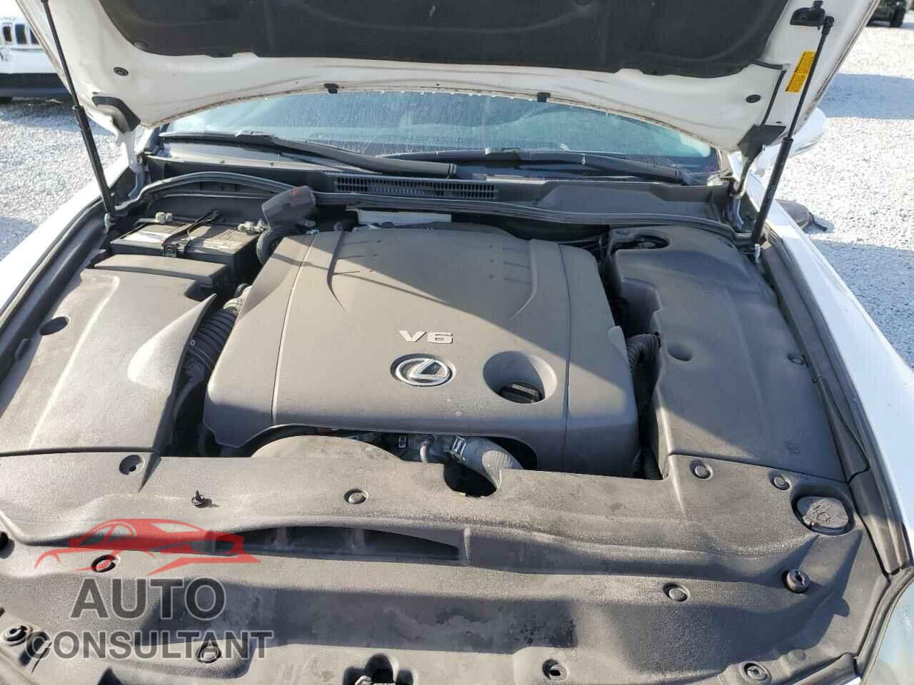LEXUS IS 2013 - JTHCF5C29D5063028