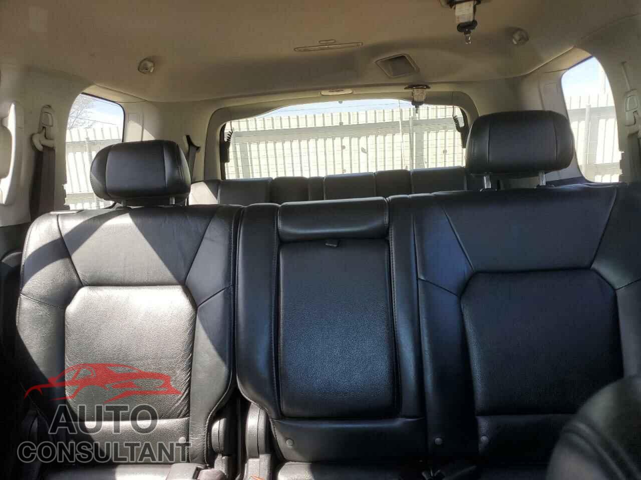 HONDA PILOT 2011 - 5FNYF3H57BB018700