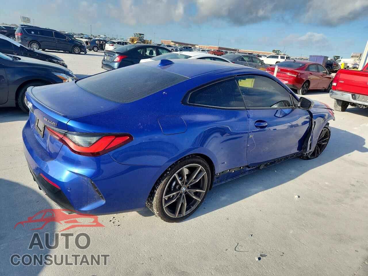BMW M4 2023 - WBA83AP0XPCM86232