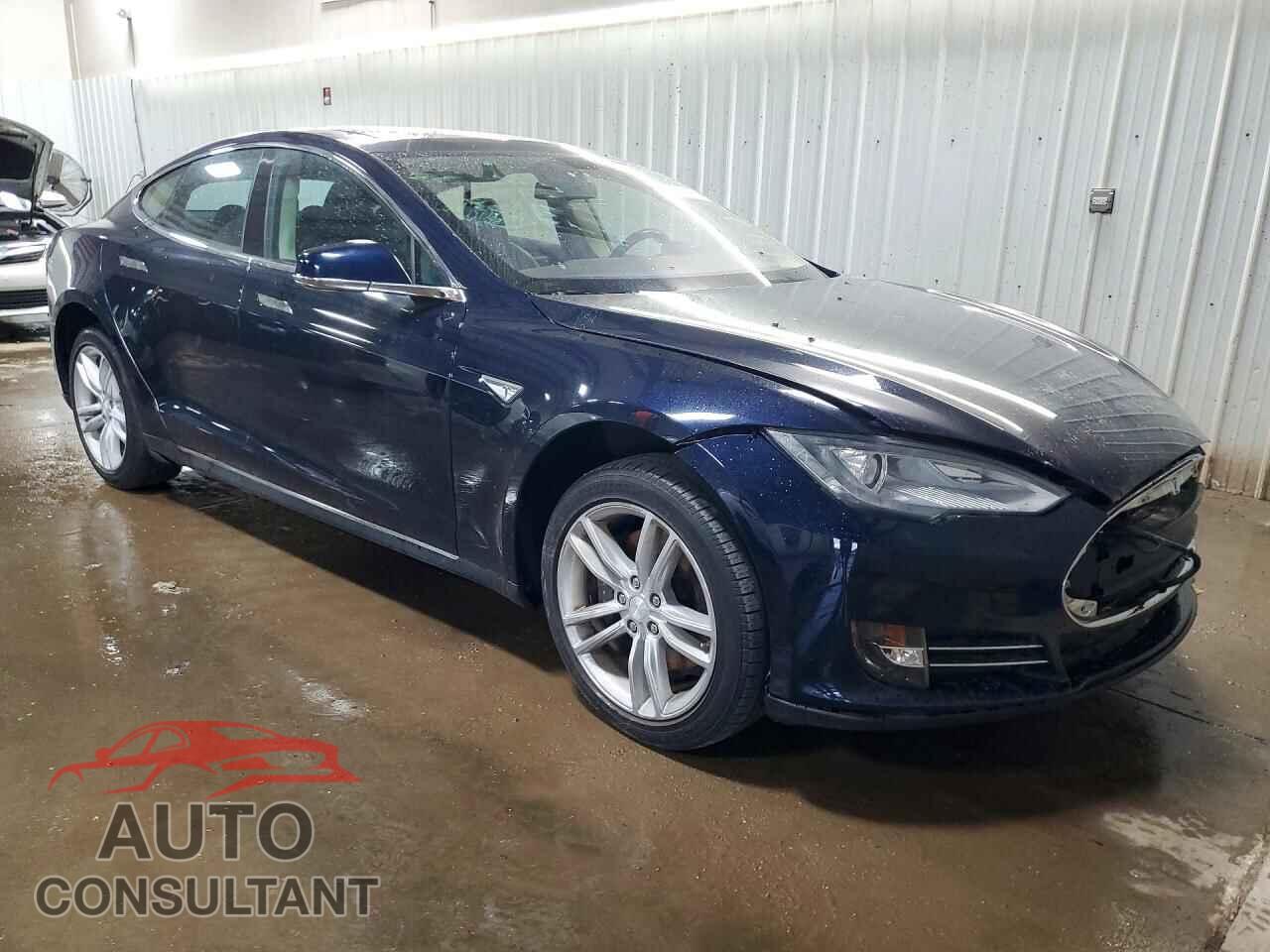 TESLA MODEL S 2013 - 5YJSA1CN2DFP14528