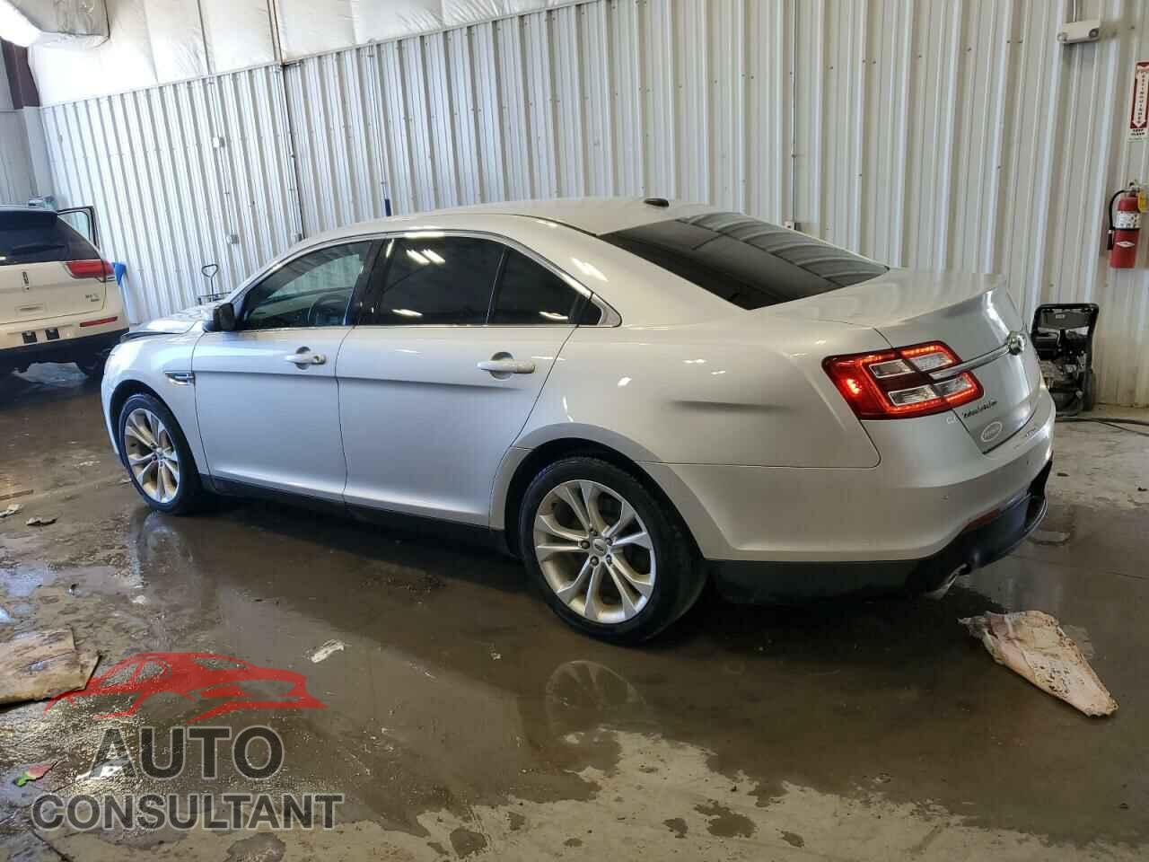 FORD TAURUS 2013 - 1FAHP2E8XDG169082