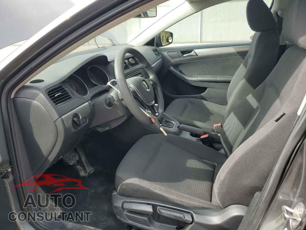 VOLKSWAGEN JETTA 2017 - 3VW2B7AJ2HM400067