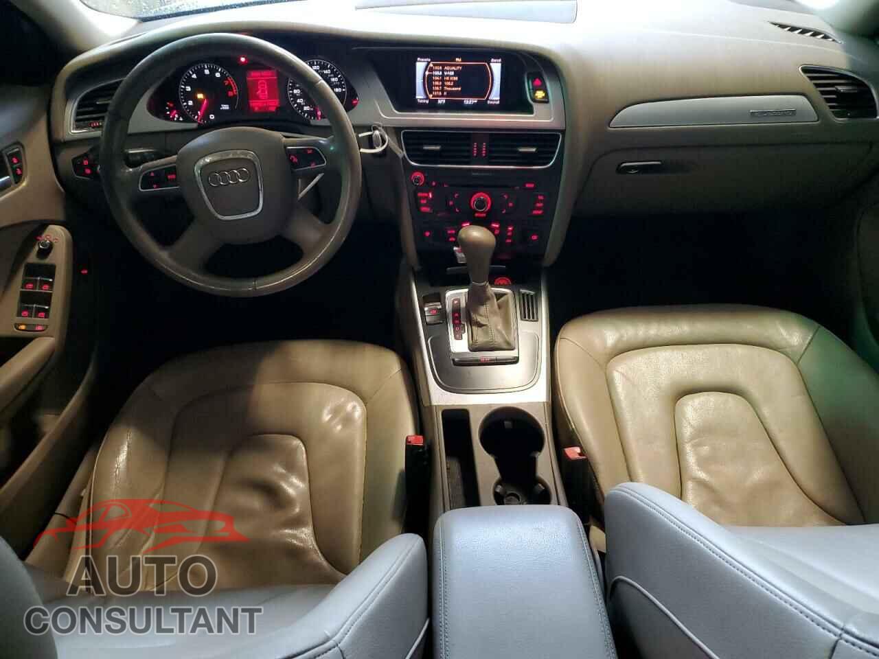 AUDI A4 2012 - WAUBFAFL0CA060256