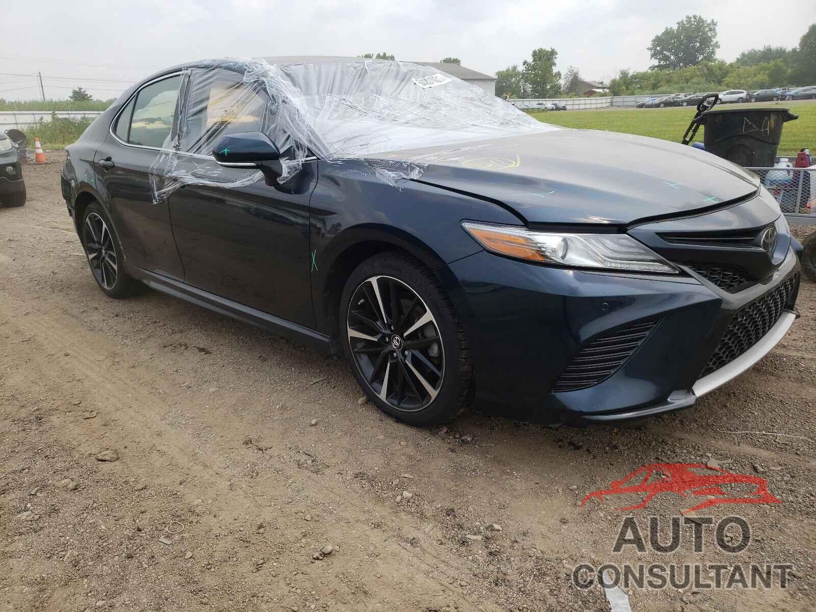 TOYOTA CAMRY 2018 - 4T1B61HK2JU528535