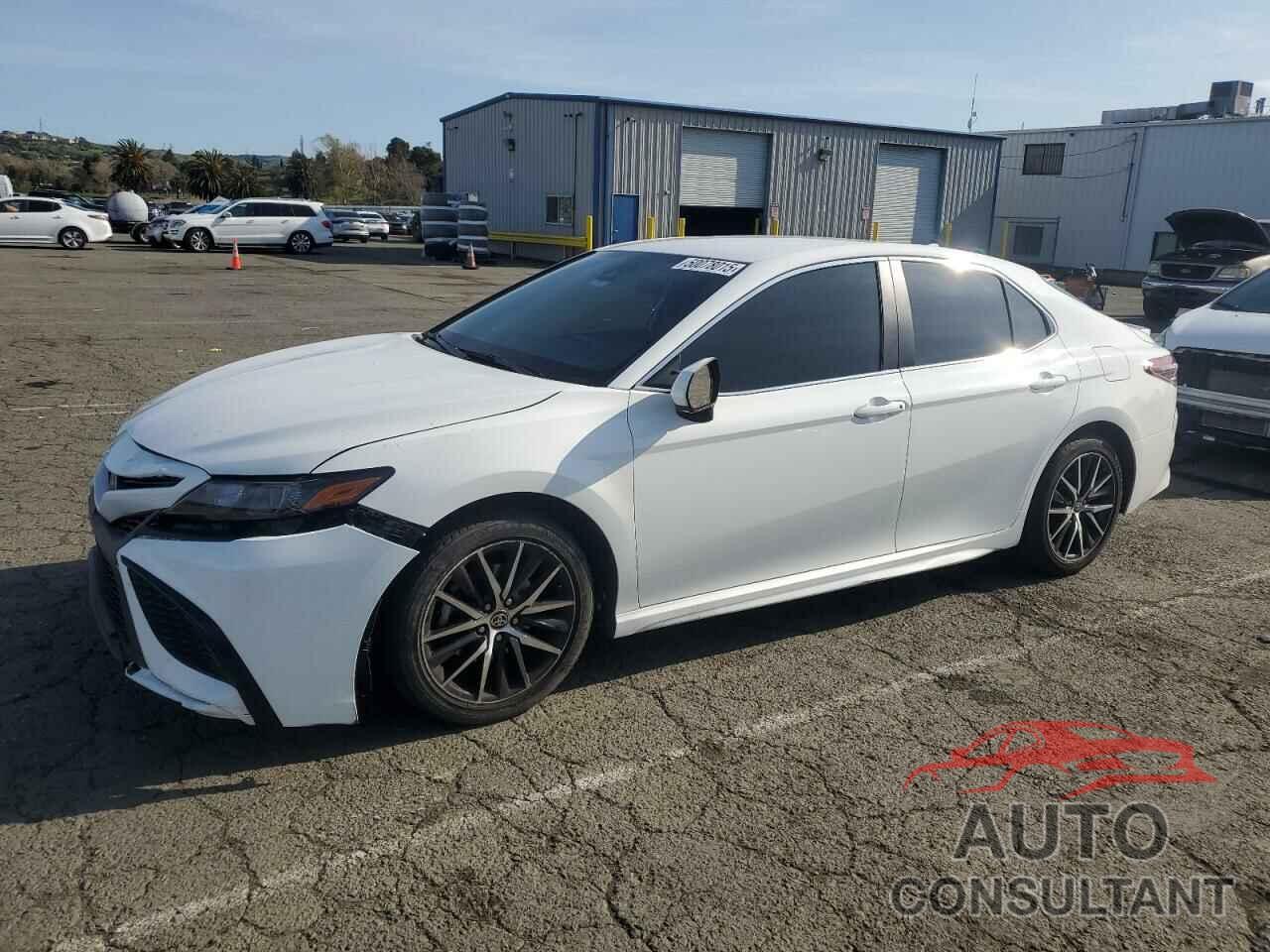 TOYOTA CAMRY 2021 - 4T1G11AK3MU432187