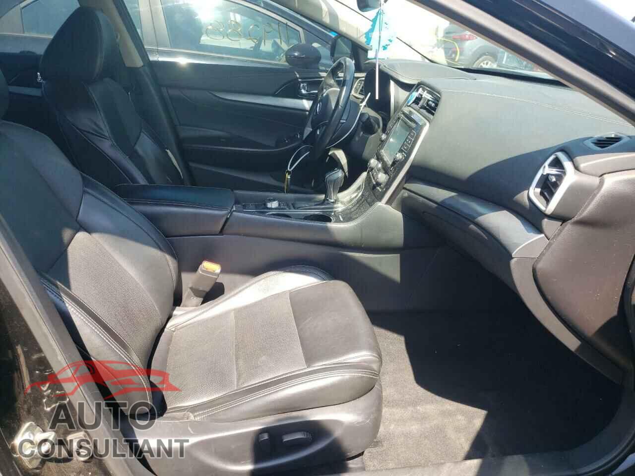 NISSAN MAXIMA 2017 - 1N4AA6AP1HC412282