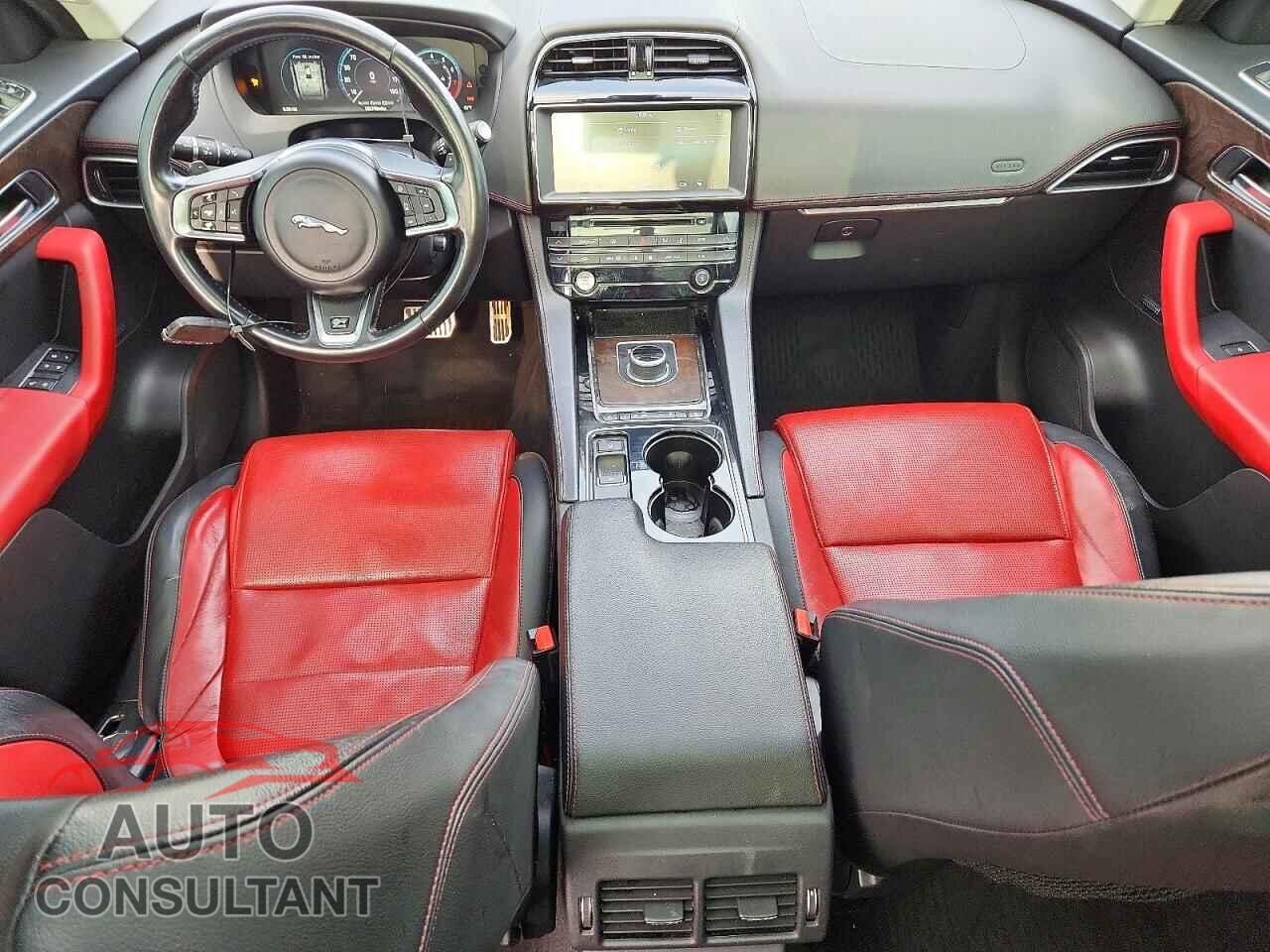JAGUAR F-PACE 2017 - SADCL2BV2HA072613