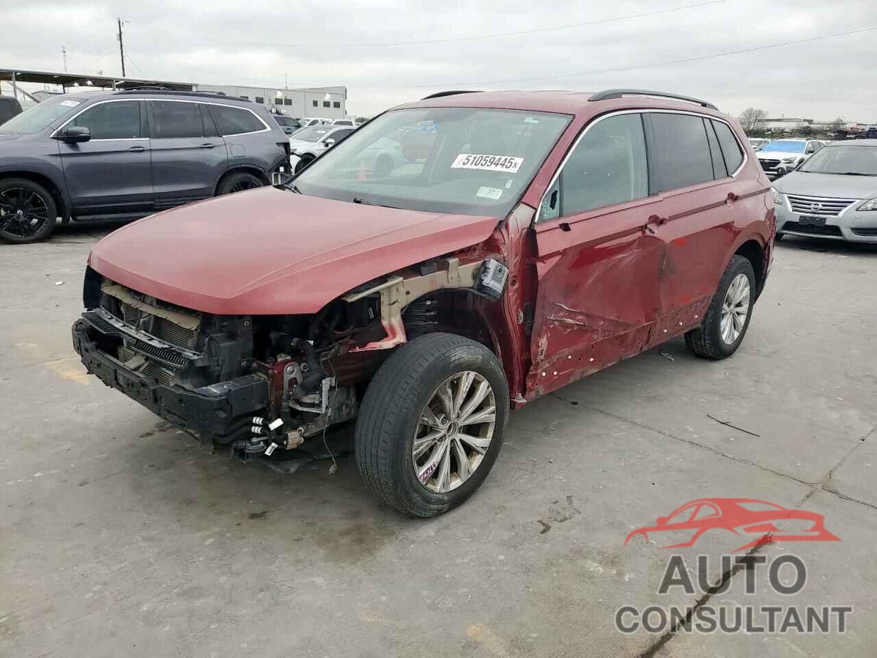 VOLKSWAGEN TIGUAN 2018 - 3VV3B7AX7JM088976